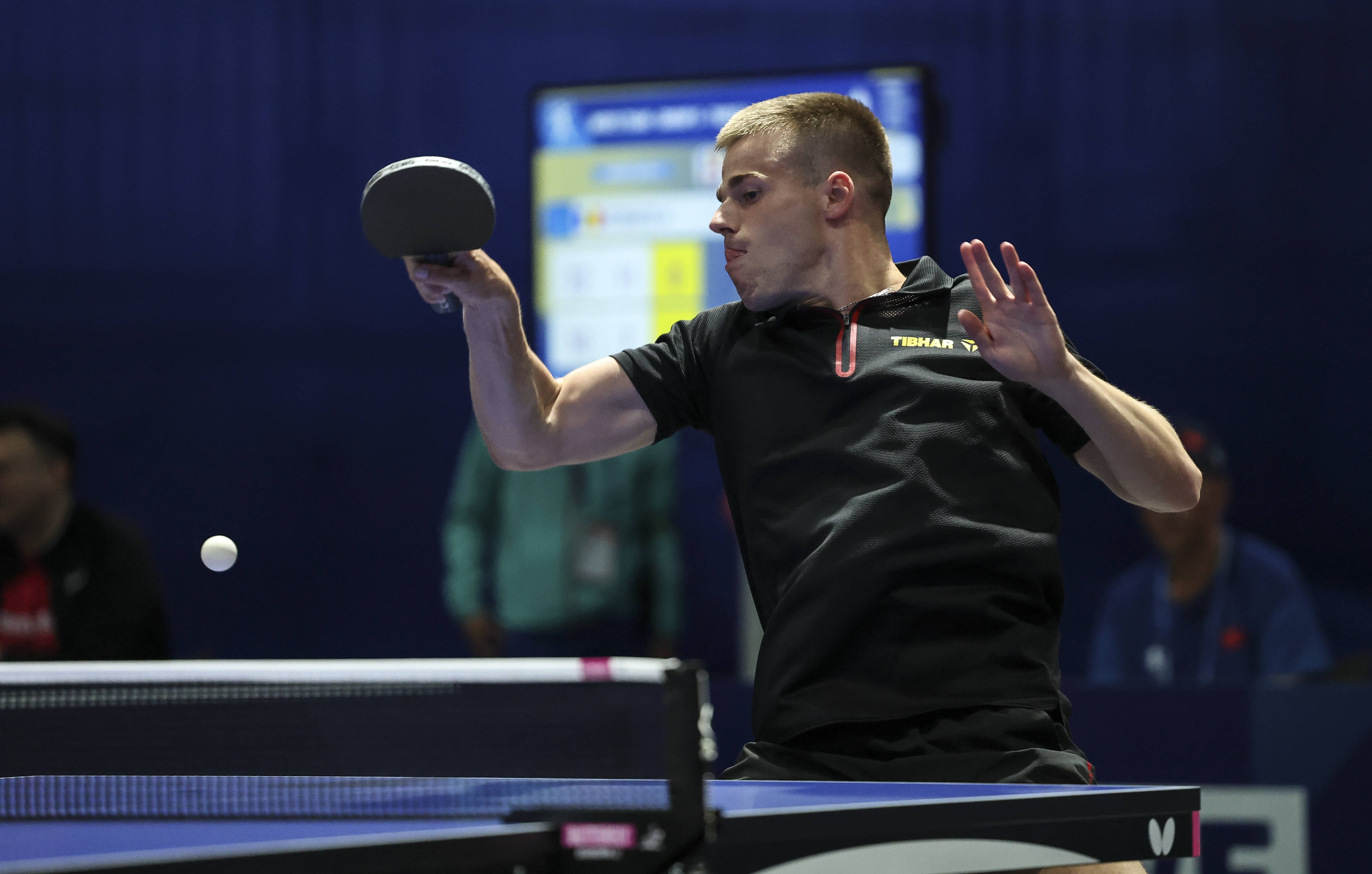 日本乒乓球队逆转比利时乒乓球队,奥恰洛夫统治全场 日本乒乓球队逆转比利时乒乓球队,奥恰洛夫统治全场