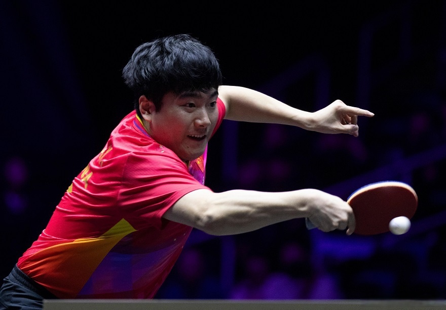 爱游戏大厅-瑞典队鏖战韩国队，梁靖崑高光表现