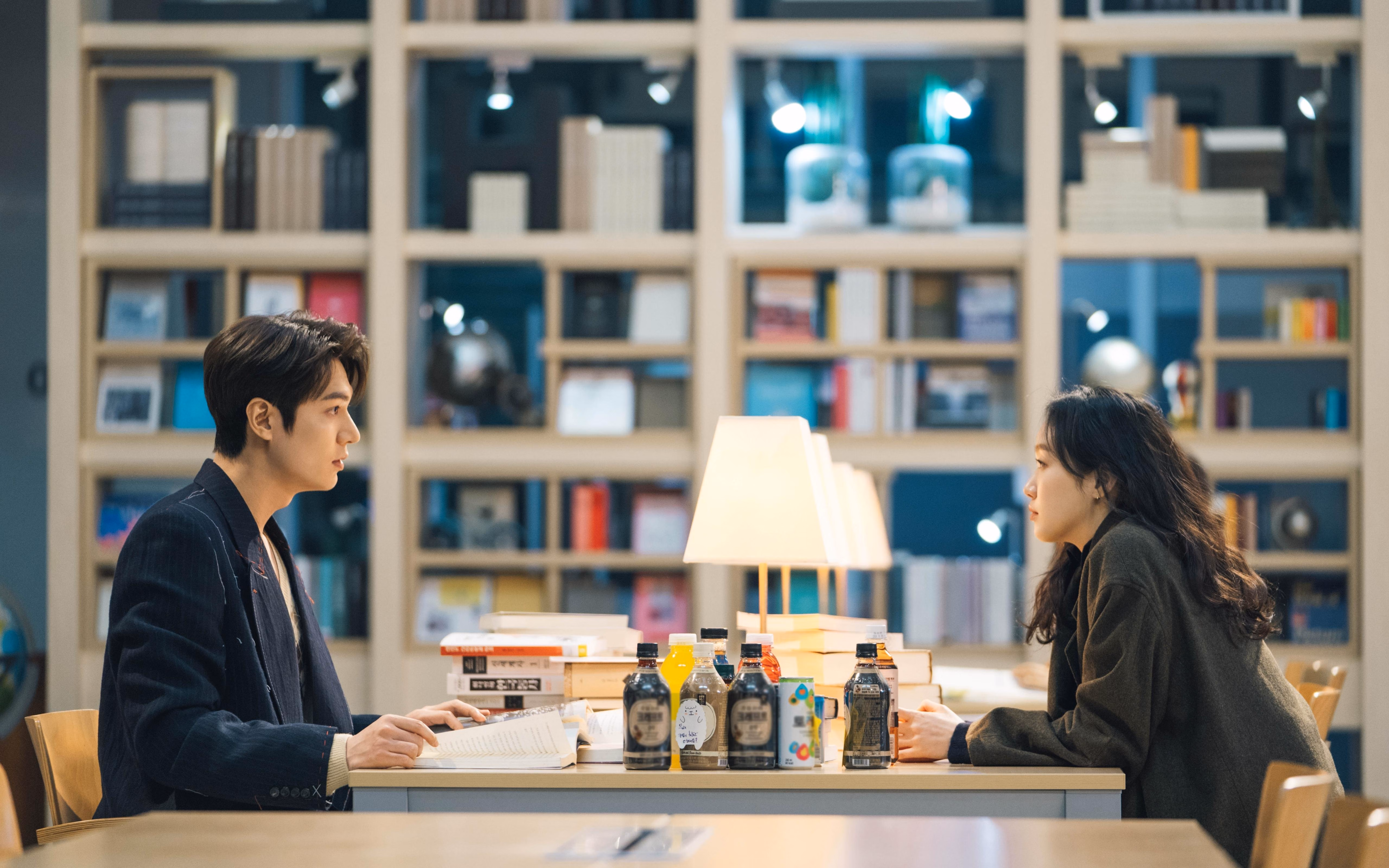 冰火双燃，F1赛季轰鸣启幕，克罗地亚战车碾过苏格兰荆棘