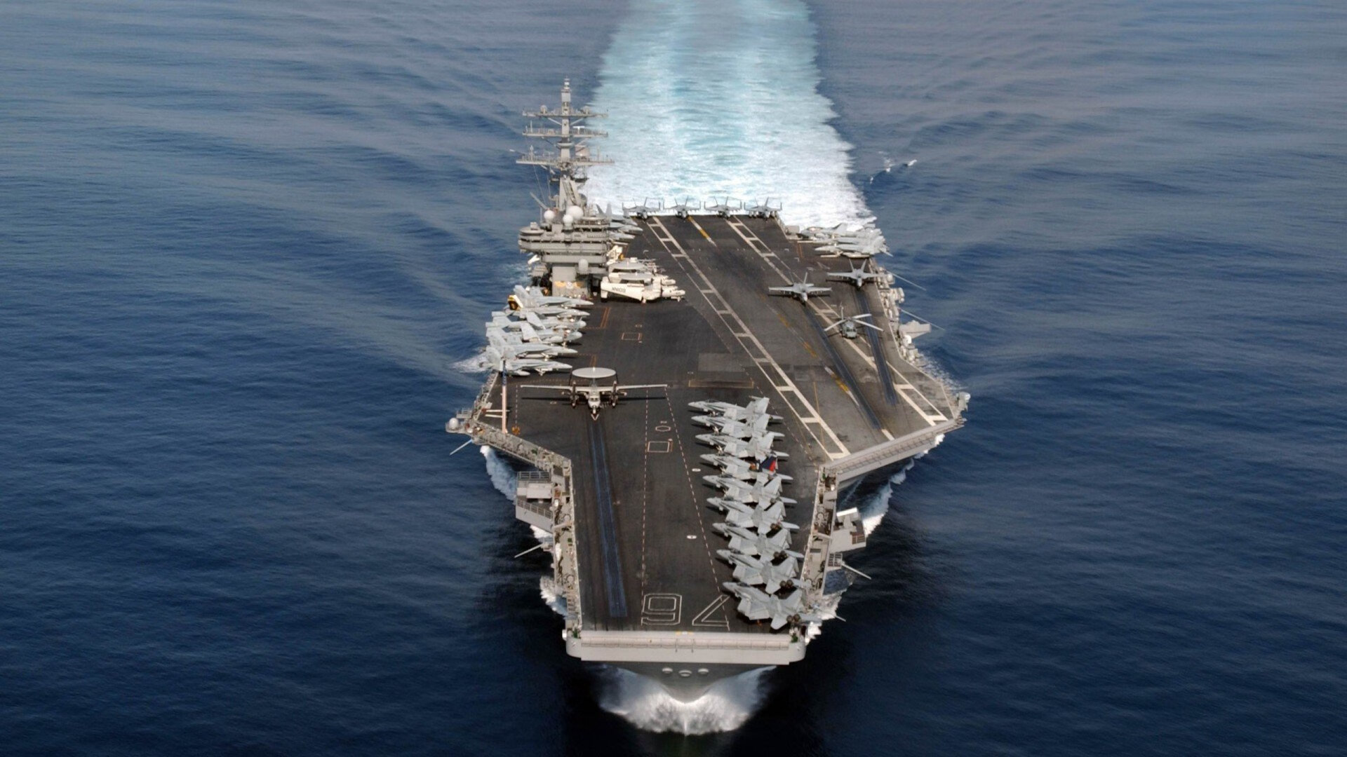 王权交替之夜，莱万宣言与三狮逆鳞