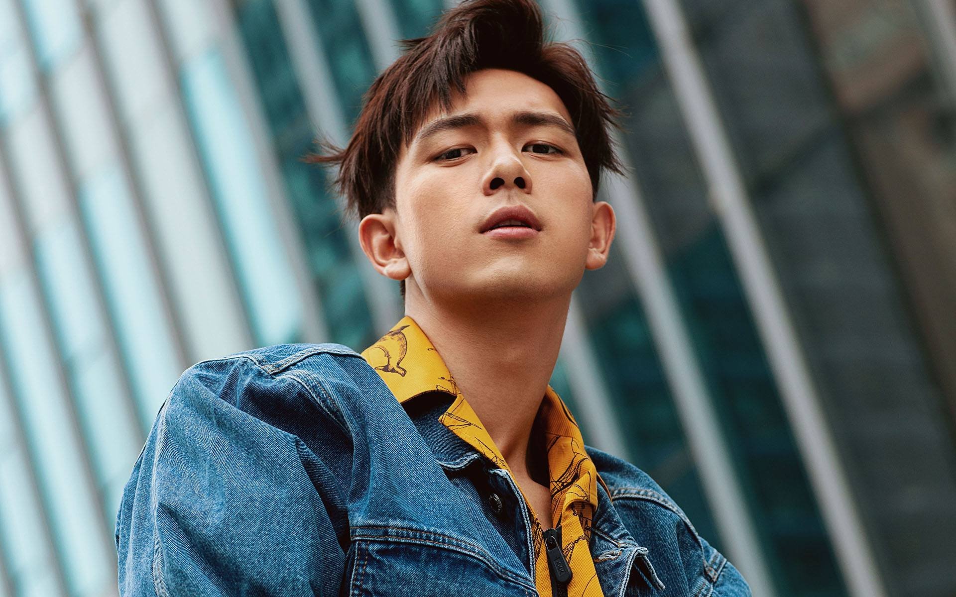 爱游戏官网-异乡人在永恒之城，西亚卡姆的月光一掷改写欧洲史诗