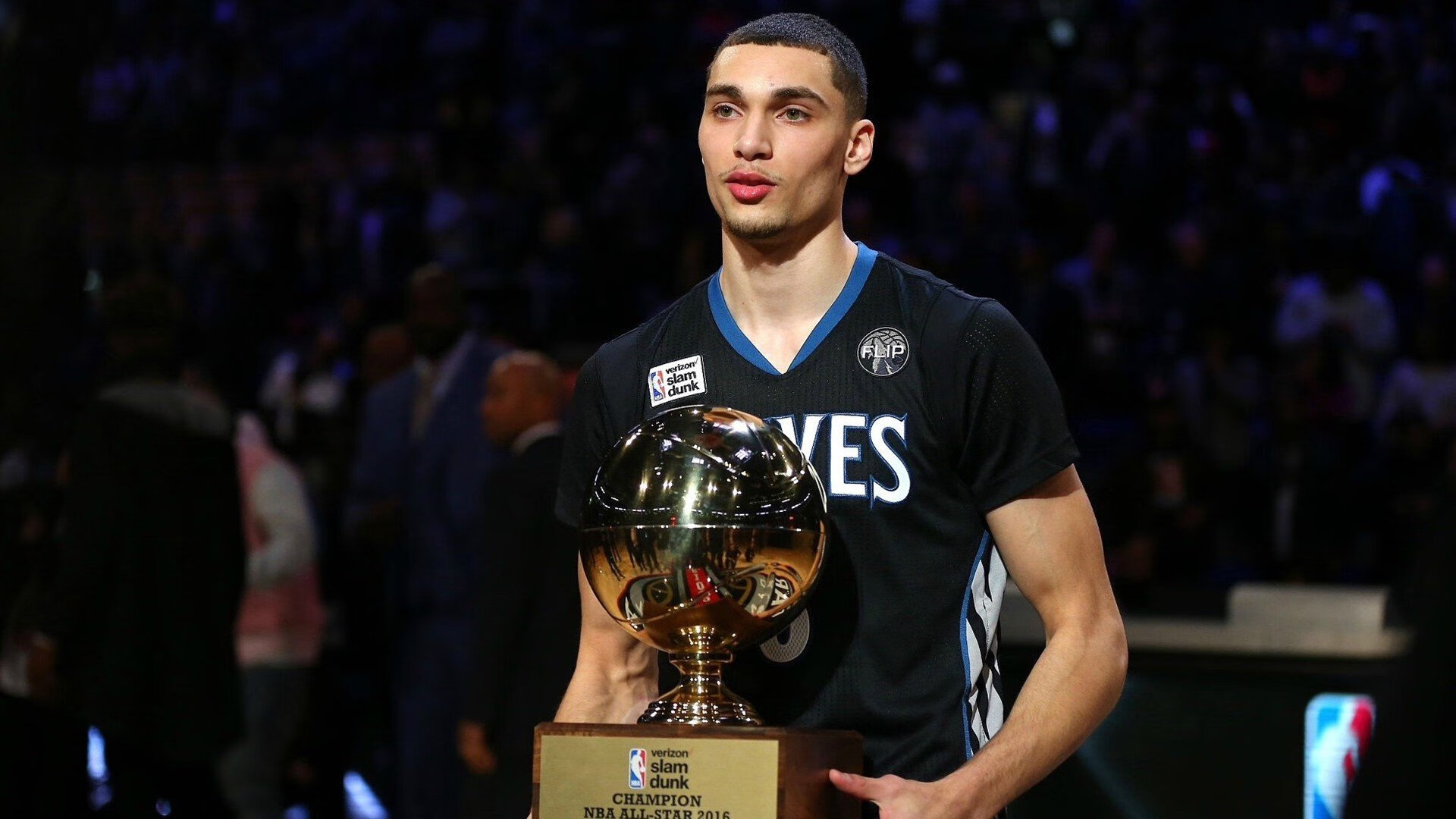 爱游戏体育-开拓者利刃出鞘制霸篮网，蛰伏的英格拉姆终成关键先生