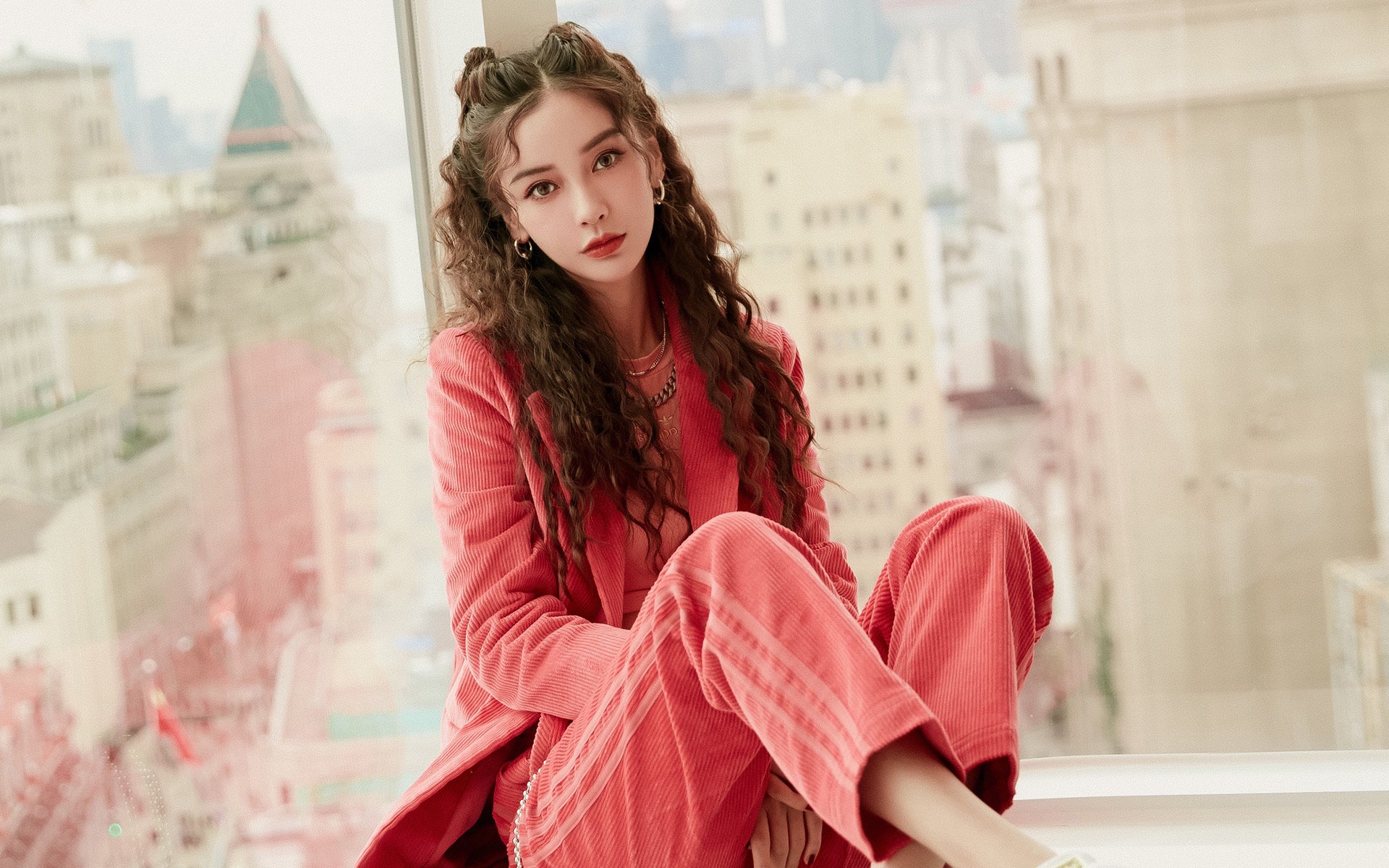 浓眉擎天柱！深圳队生死战爆冷击败篮网，改写历史的夜晚